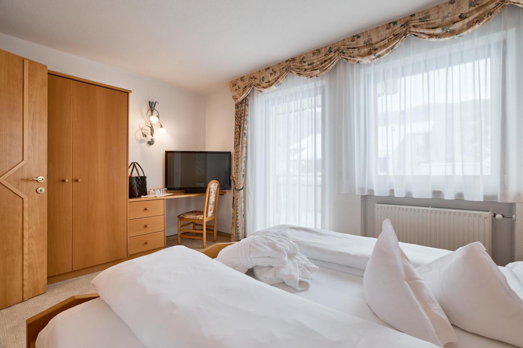Berghotel Racines Εξωτερικό φωτογραφία