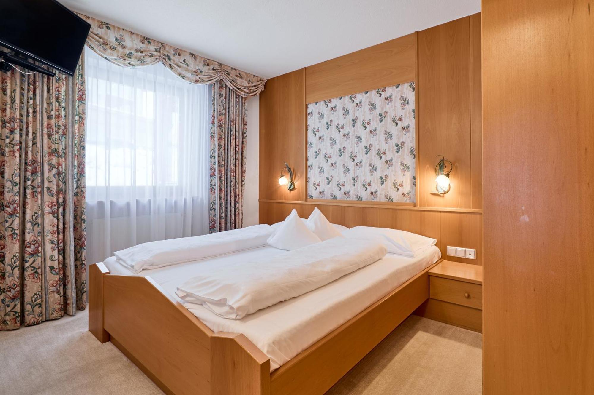 Berghotel Racines Εξωτερικό φωτογραφία
